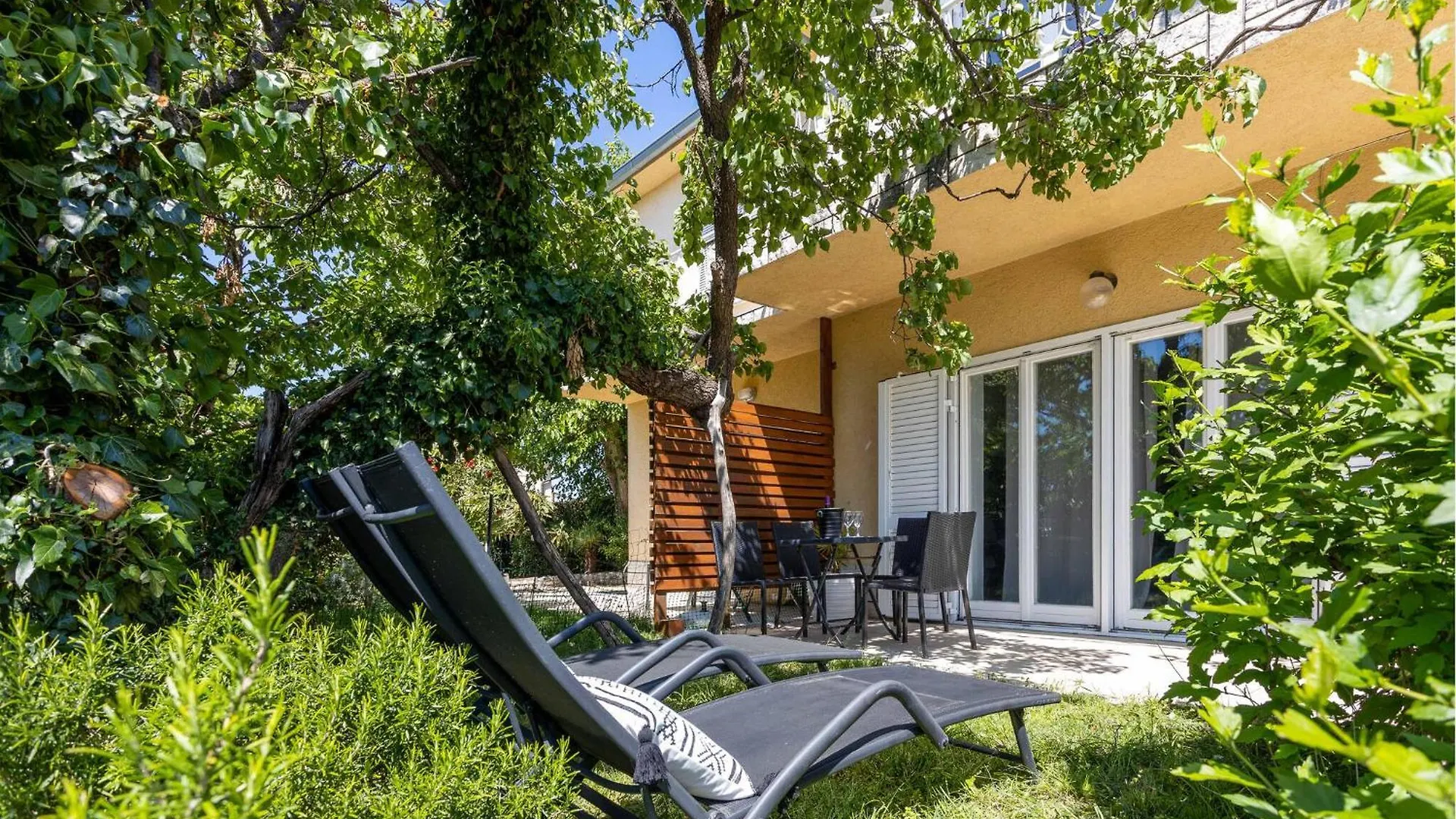 Amazing Home In Novi Vinodolski With Jacuzzi Croatia