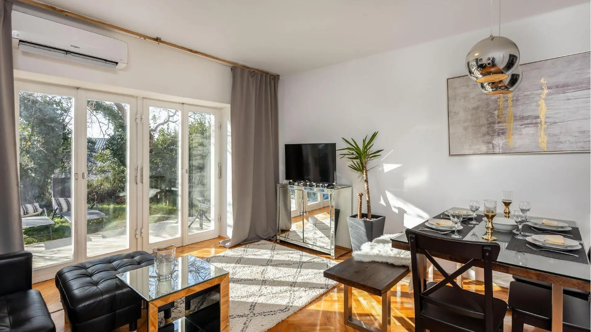 Amazing Home In Novi Vinodolski With Jacuzzi Holiday home
